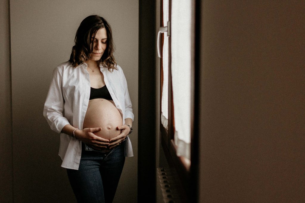 SERVIZI FOTOGRAFICI GRAVIDANZA EMOZIONALI